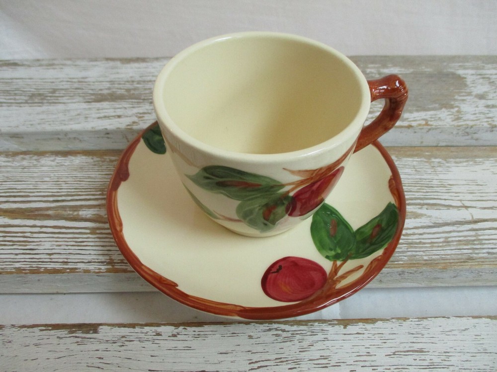 Franciscan USA Cup And Saucer Apple Pattern