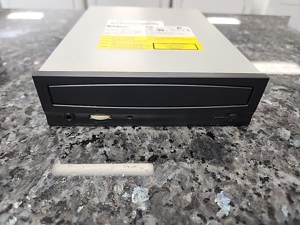 AOpen CRW2440 CD-R Drive