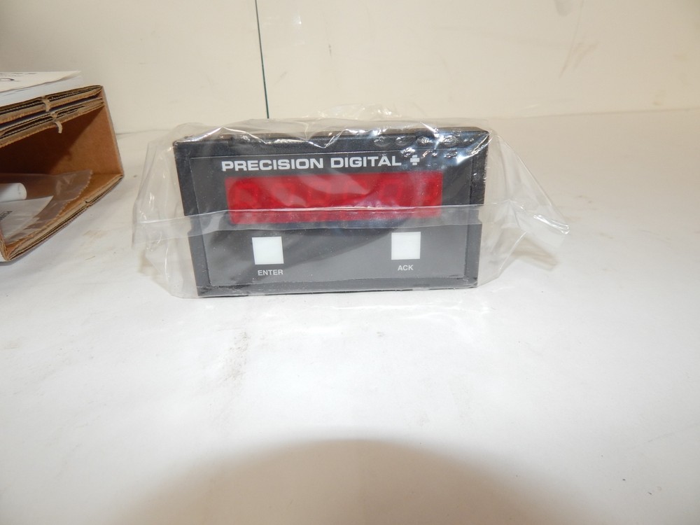 *TC* PRECISION DIGITAL PD693-3-14 PULSE INPUT RATE/TOTALIZER -- NEW (BDW99)