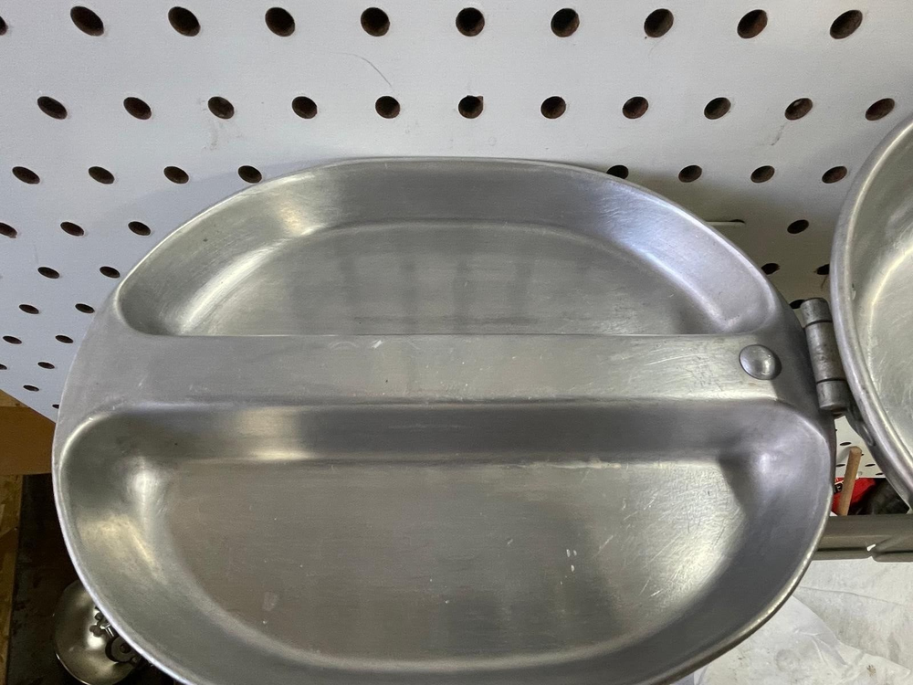 1945 US Mess Kit Outer
