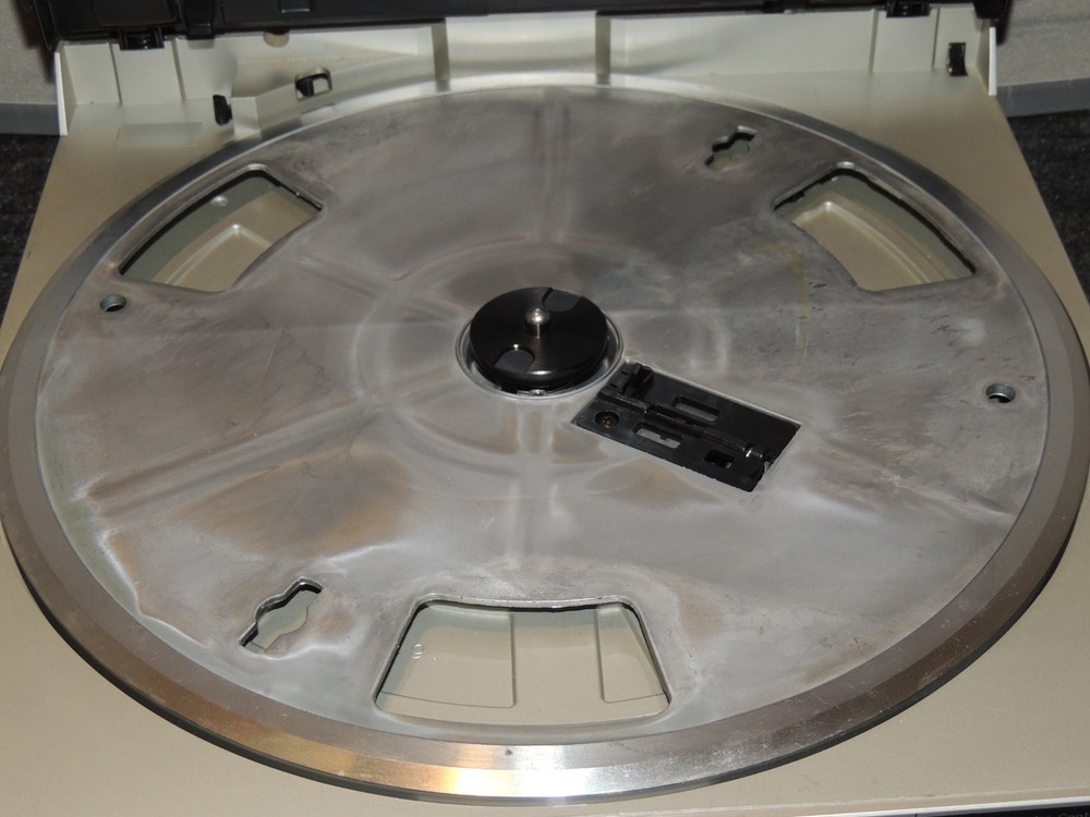 Technics Direct Drive Automatic Turntable System SL-Q