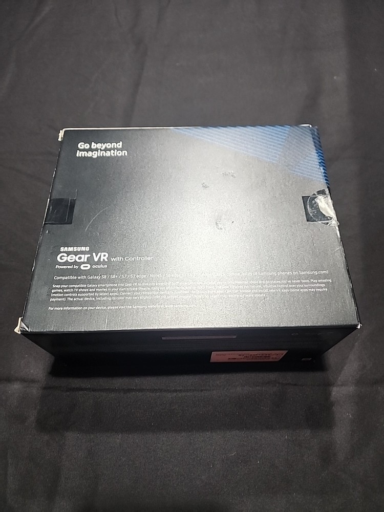 Samsung SM-R324 Gear VR W/Controller Powered by Oculus Open Box