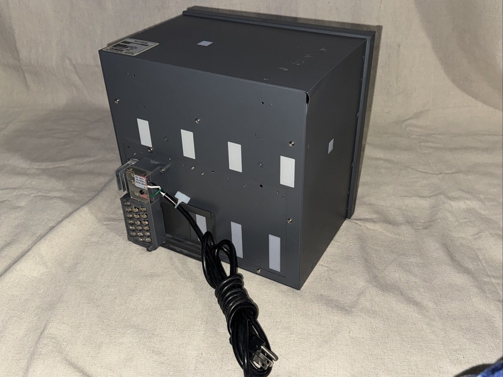 Omega RD1800B Programmable Chart Recorder Plotter RD1804B/A1/R1 100/240 VAC 3