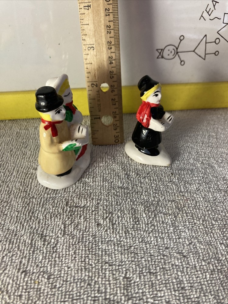 Dept 56 Carolers lot