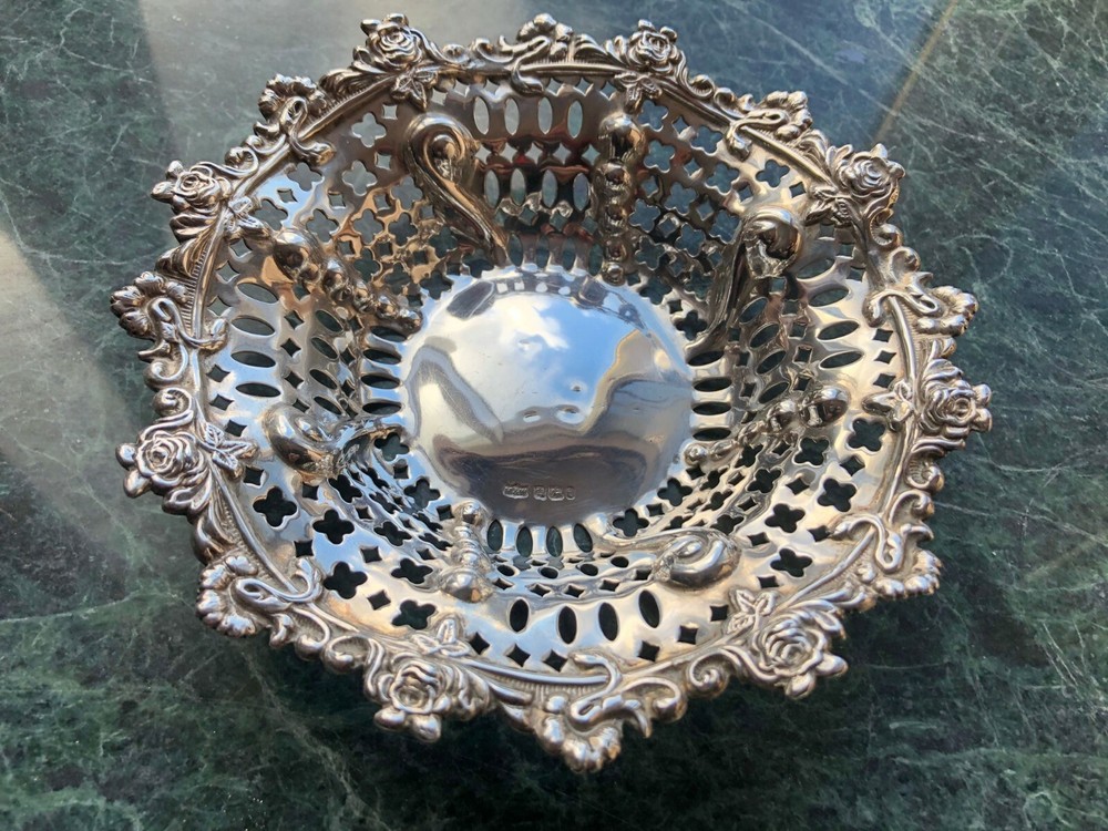 Anque Solid Sterling Silver Victorian Dish Sheffield 1901 15.5cm diameter