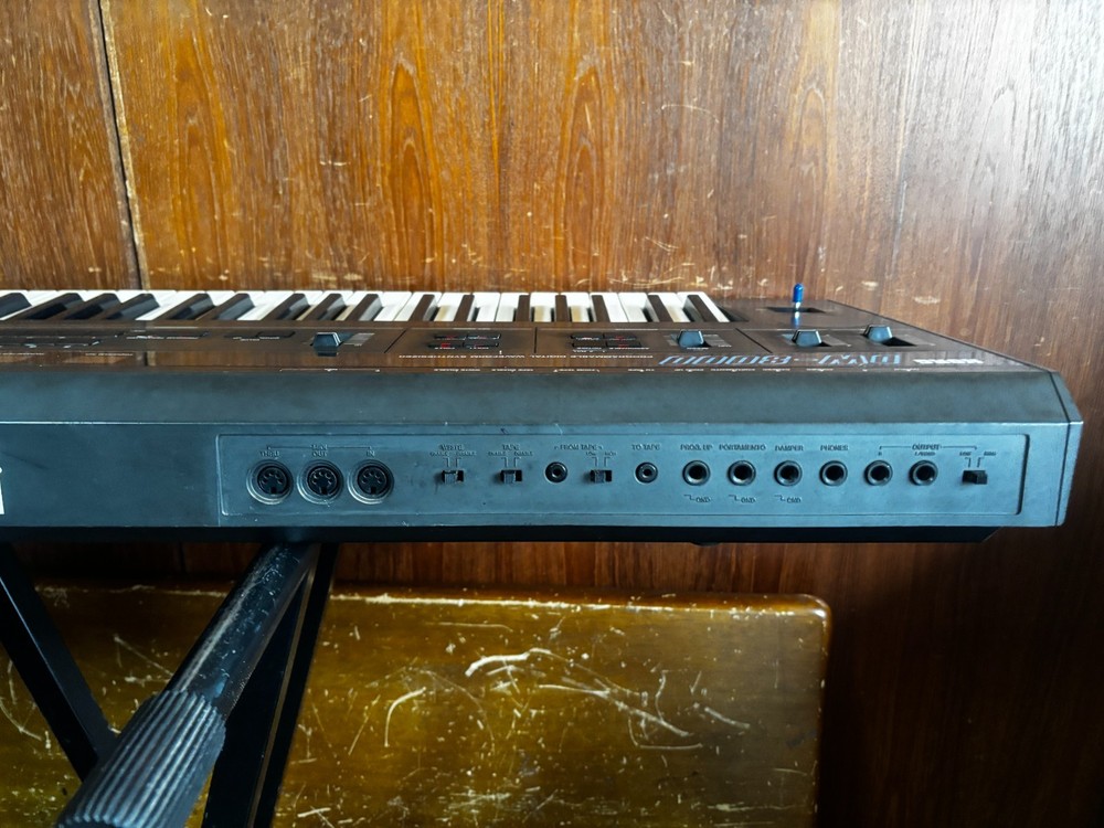 Korg DW-8000 Programmable Digital Waveform Synthesizer DWGS New battery