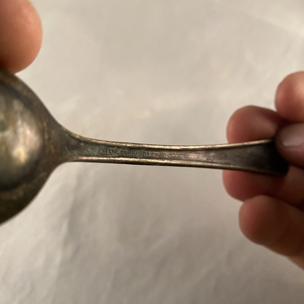 Oneida Community Par Plate Silverplated Silverplate Teaspoon Clarion Pattern