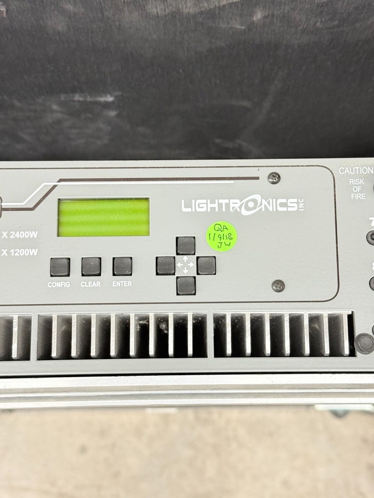 Lightronics RA122 Rack Mount Dimmer 12 Channels 2400W w/ Road Mount Case