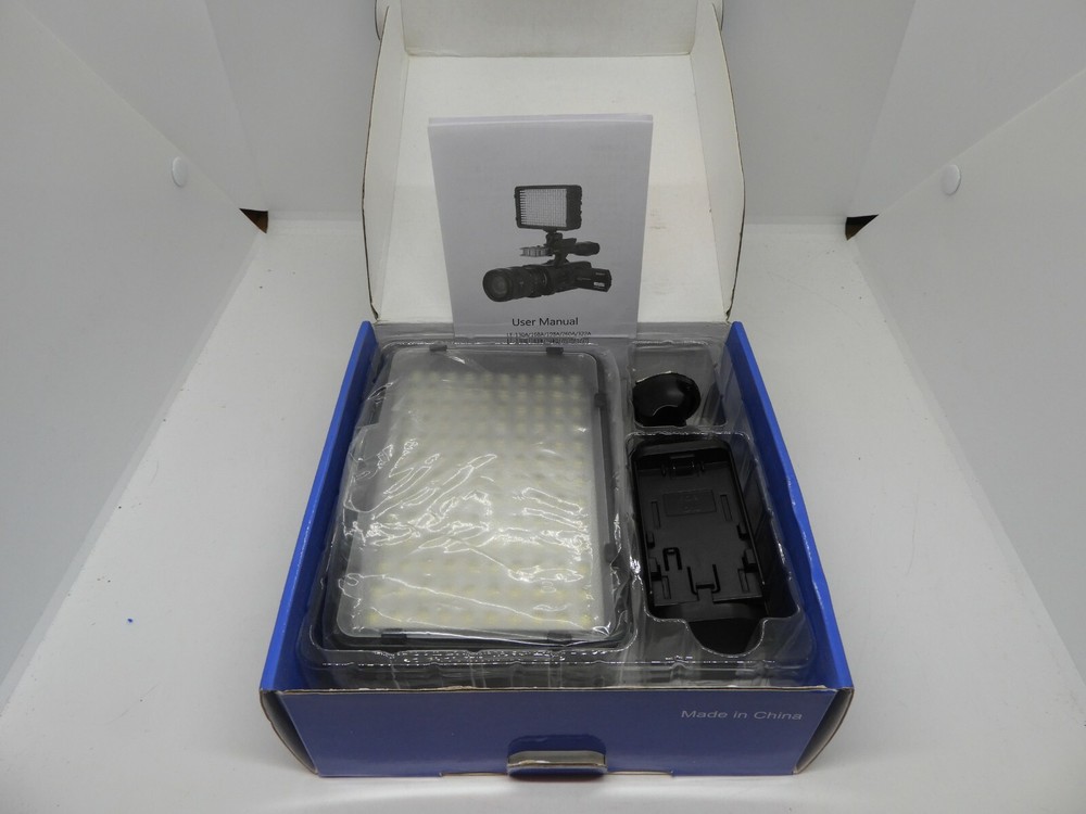 MCOPLUS LE-130A PRO SERIES VIDEO LED LIGHT #