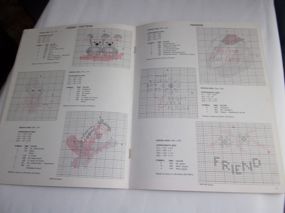 1980 NEEDLEWORK BOOK, MANY MINIS PATTERNS HAVE EASY INSTRUCTIONS, NICE CONDITION