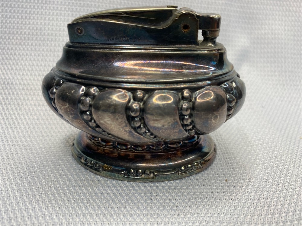 Vintage 1940/1950s Silver Plate Robson Crown Table Lighter