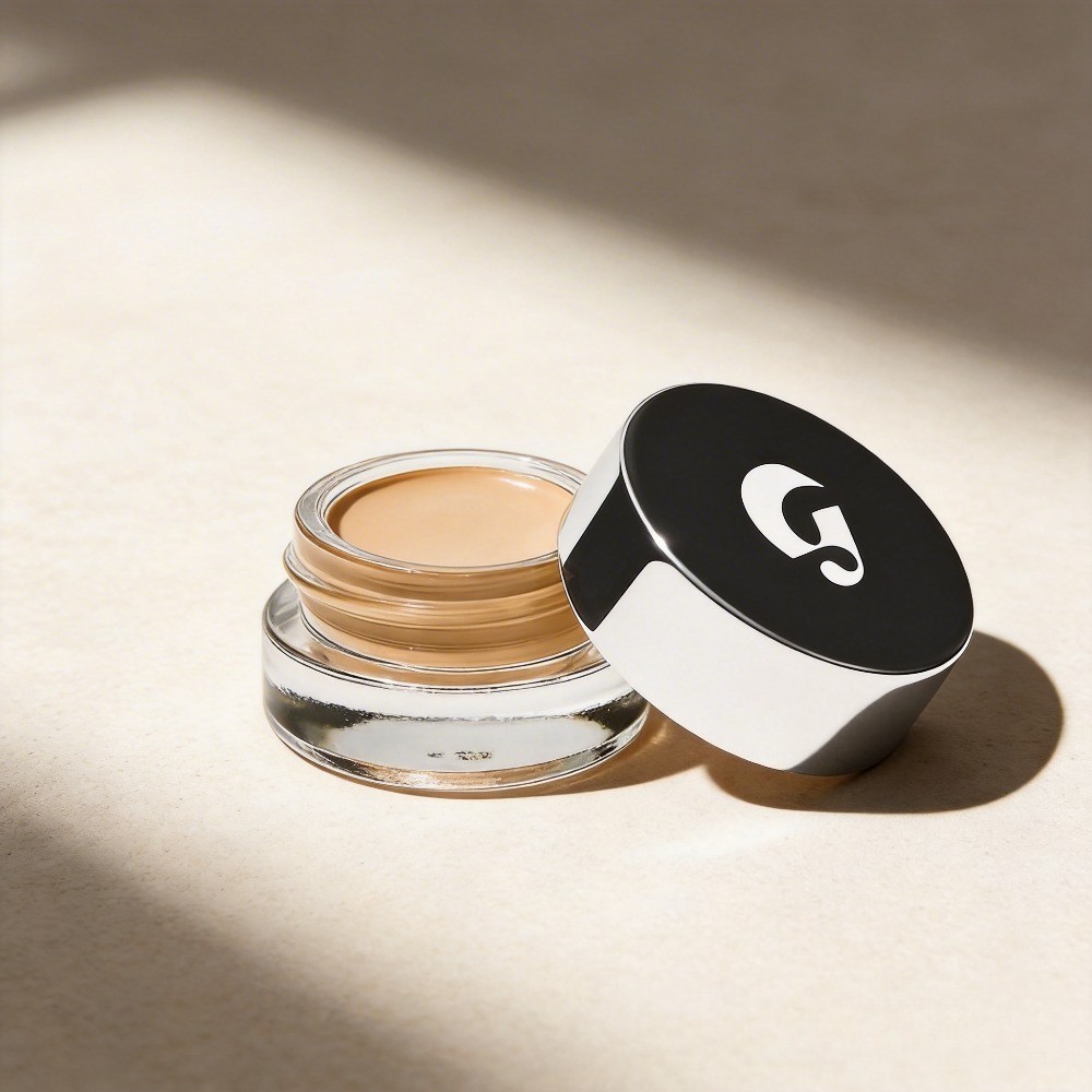 Glossier Golden Undertone Stretch Concealer Dewy Buildable Face Coverage 4.8 g
