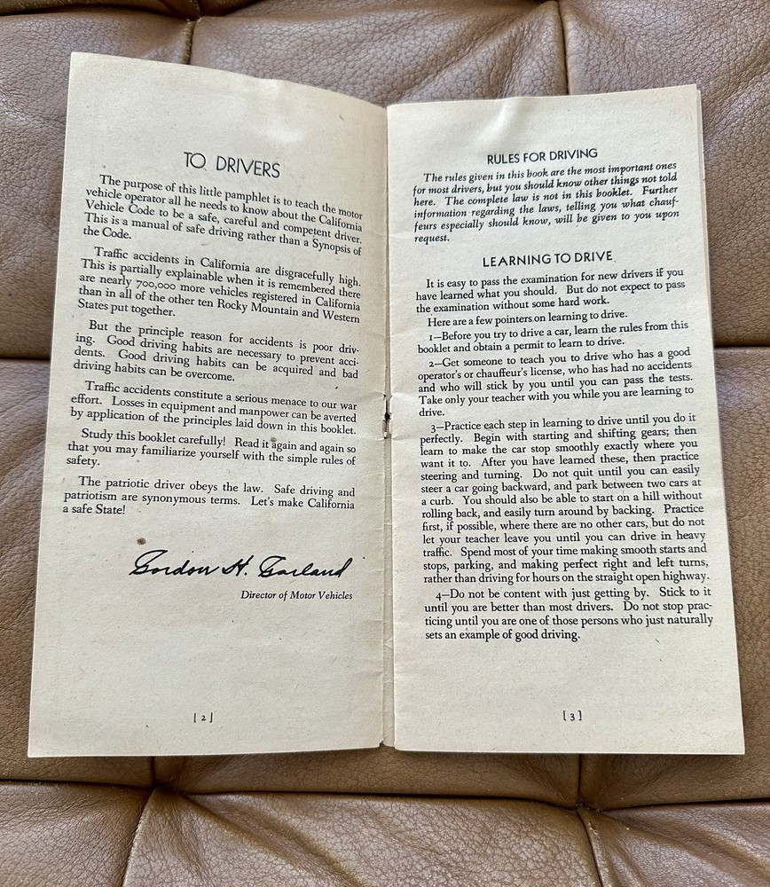 ORIGINAL 1944 DMV CALIFORNIA VEHICLE CODE SUMMARY BOOKLET