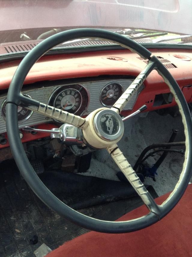 Ford F800 Steering Column - Used