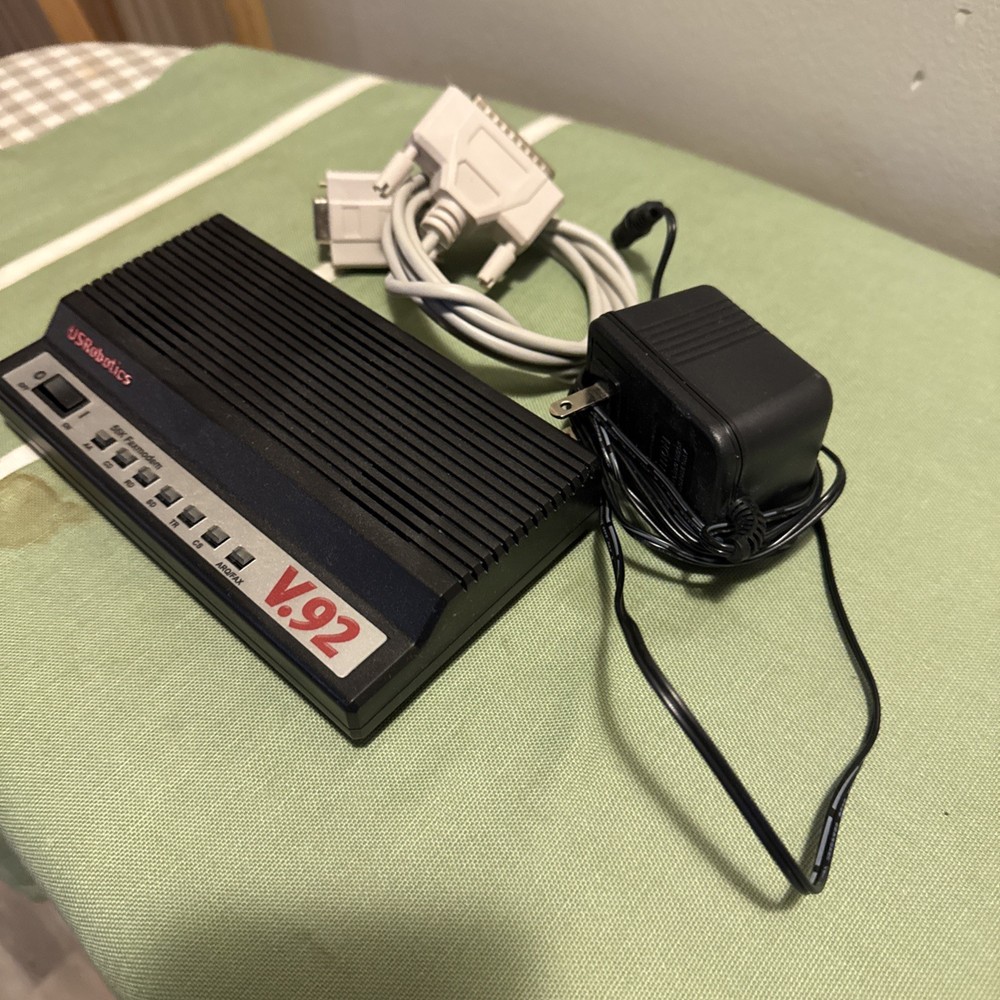 USRobotics V.92 56K Faxmodem 5686G (No Ac Adapter)