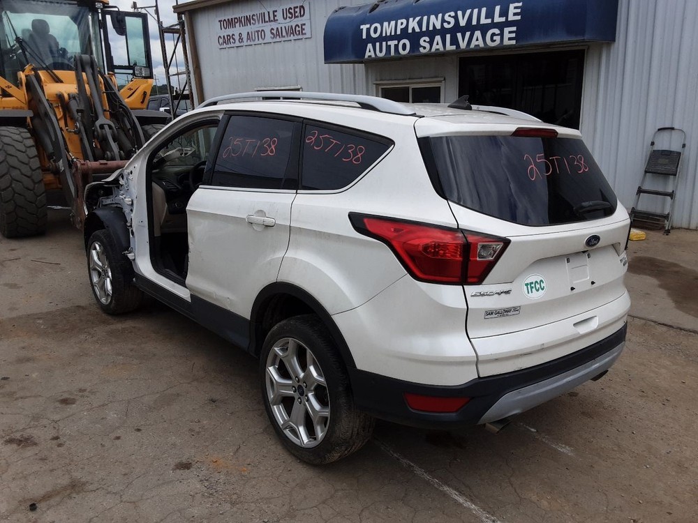 Info-GPS-TV Screen Front 8.0" Screen Fits 16-19 ESCAPE 1313042