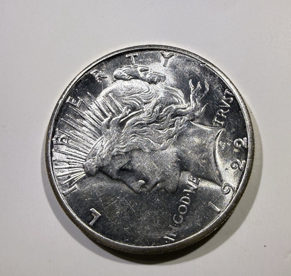 1922-S Silver Peace Dollar MS GEM UNC Blast White Clean Fields And Cheek