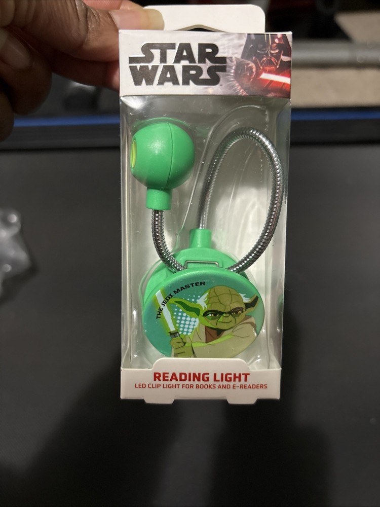 Star Wars Reading Light LED Clip Light For Books And E- Readers