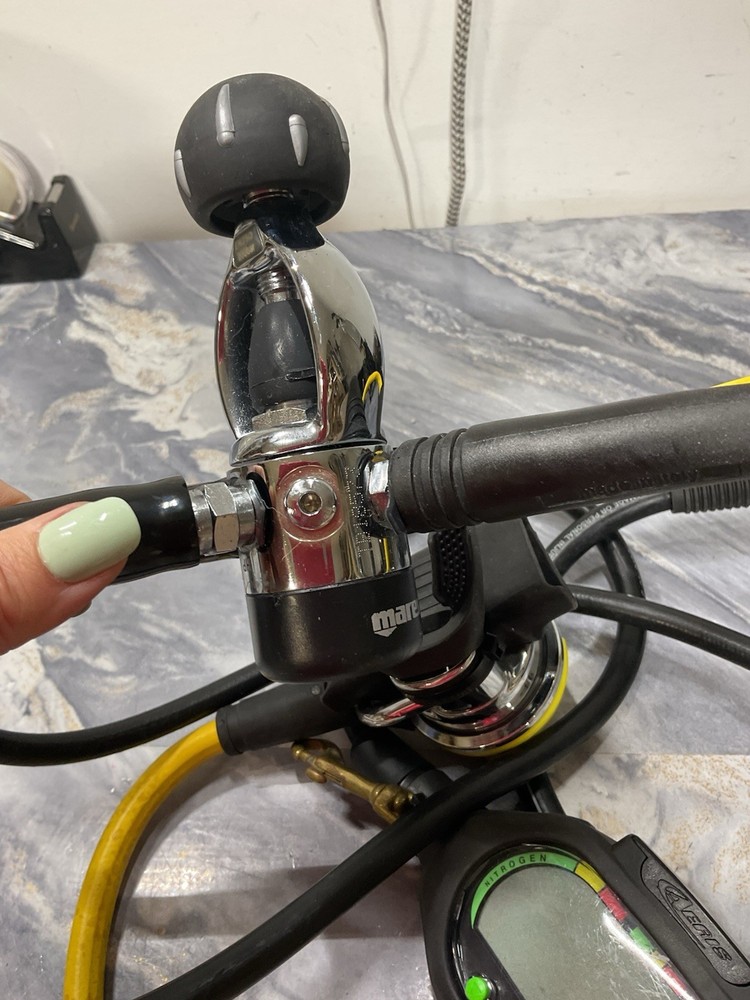 Aeris500AI Complete SCUBA Regulator + Computer Setup Voltrex Mares /Nikos Mares