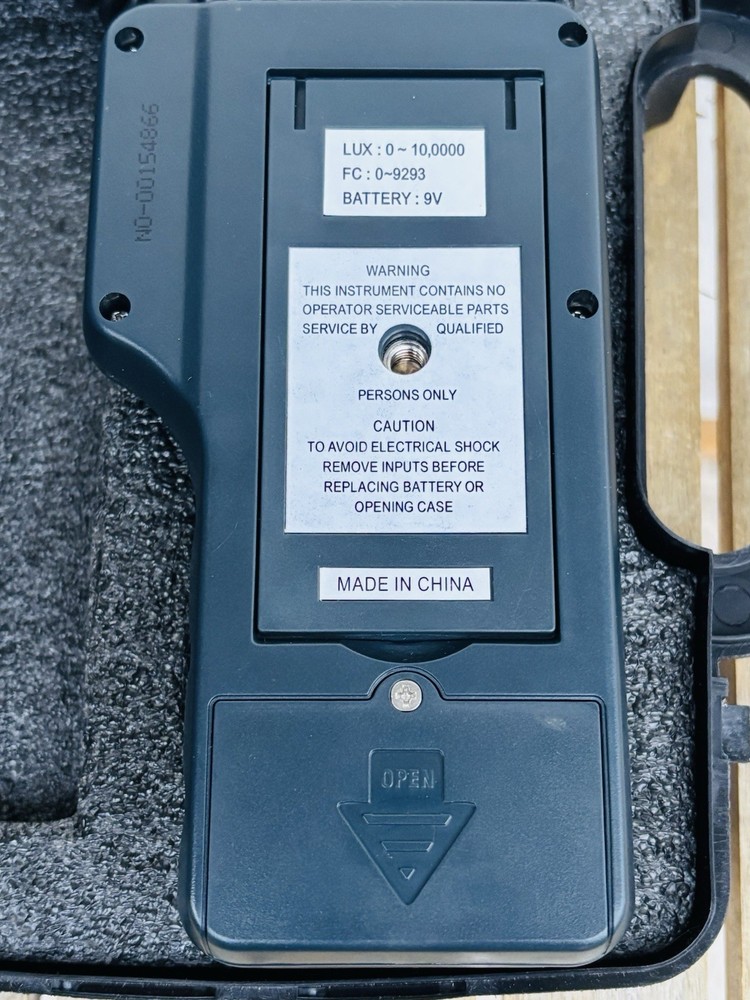 Digital World De Range Light Lux Meter - Smart Sensor RDI-AR823