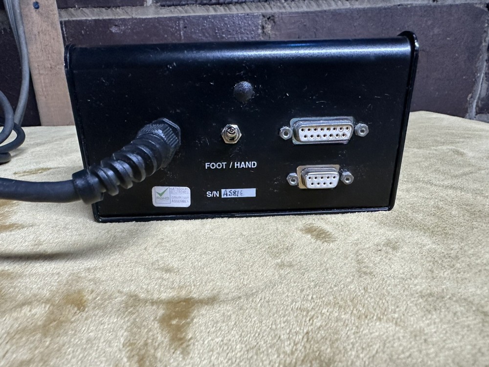 WinCue Multibutton Hand Control