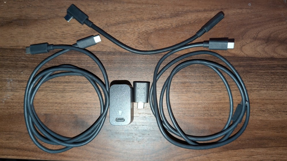 HTC Vive Ultimate Tracker 3+1 Kit