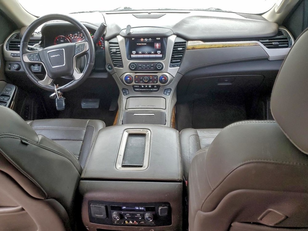 YUKON 2015 Glove Box 4938904
