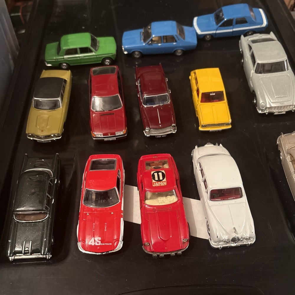 VANGUARDS ect total 13 models good condition