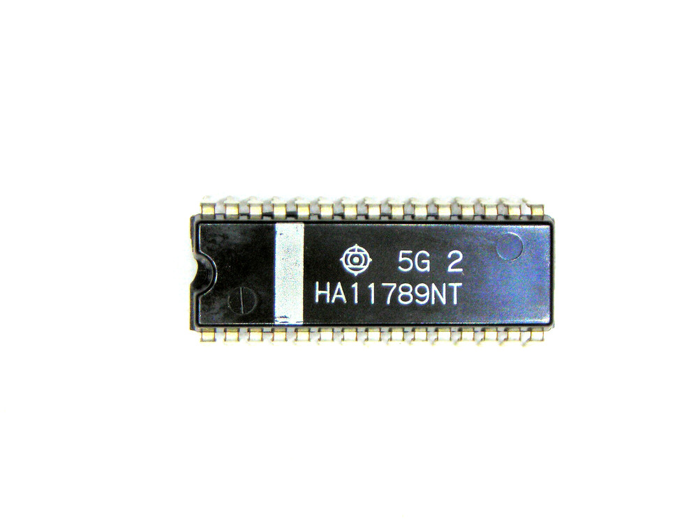 HA11539NT  "Original" Hitachi   22P DIP IC  1 pc