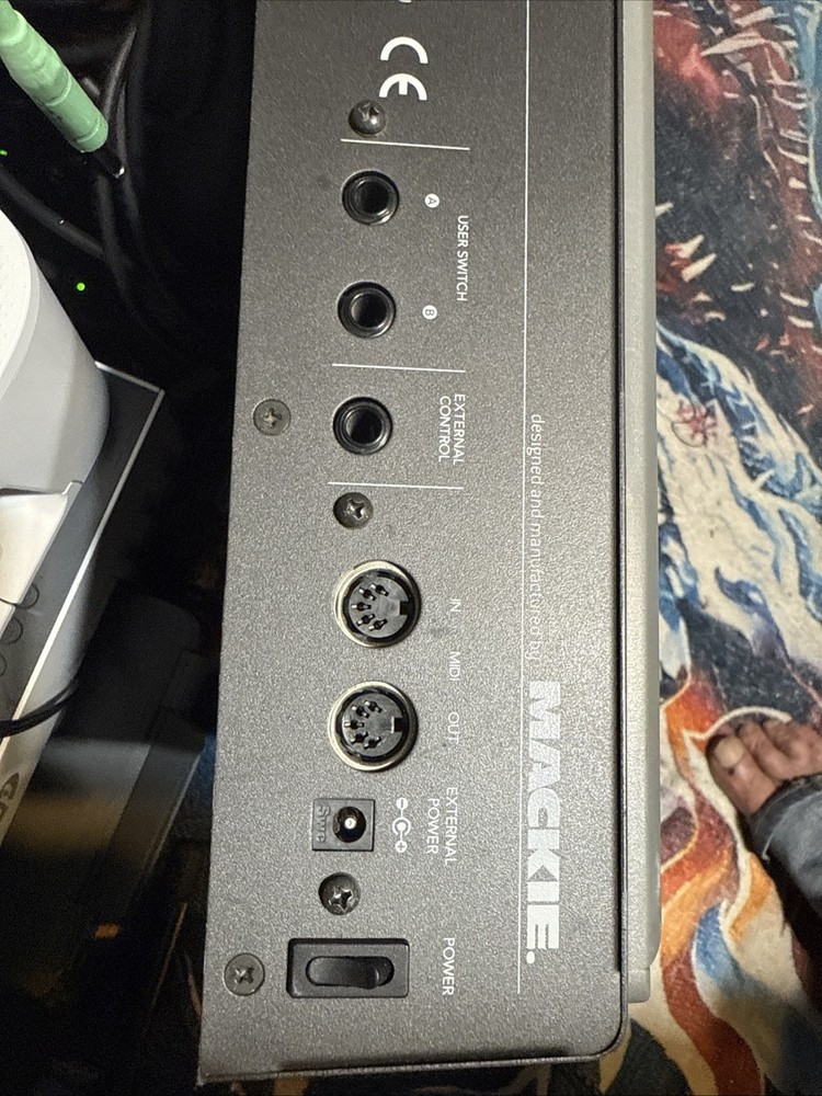 Mackie Control 8-Channel Master Control Mixer