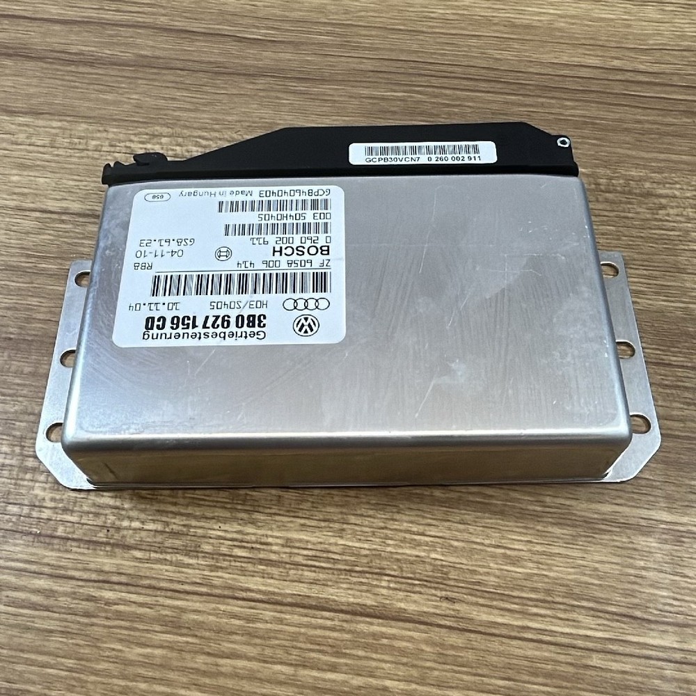 2005 Volkswagen Passat Transmission Control Module 3B0 927 156 CD