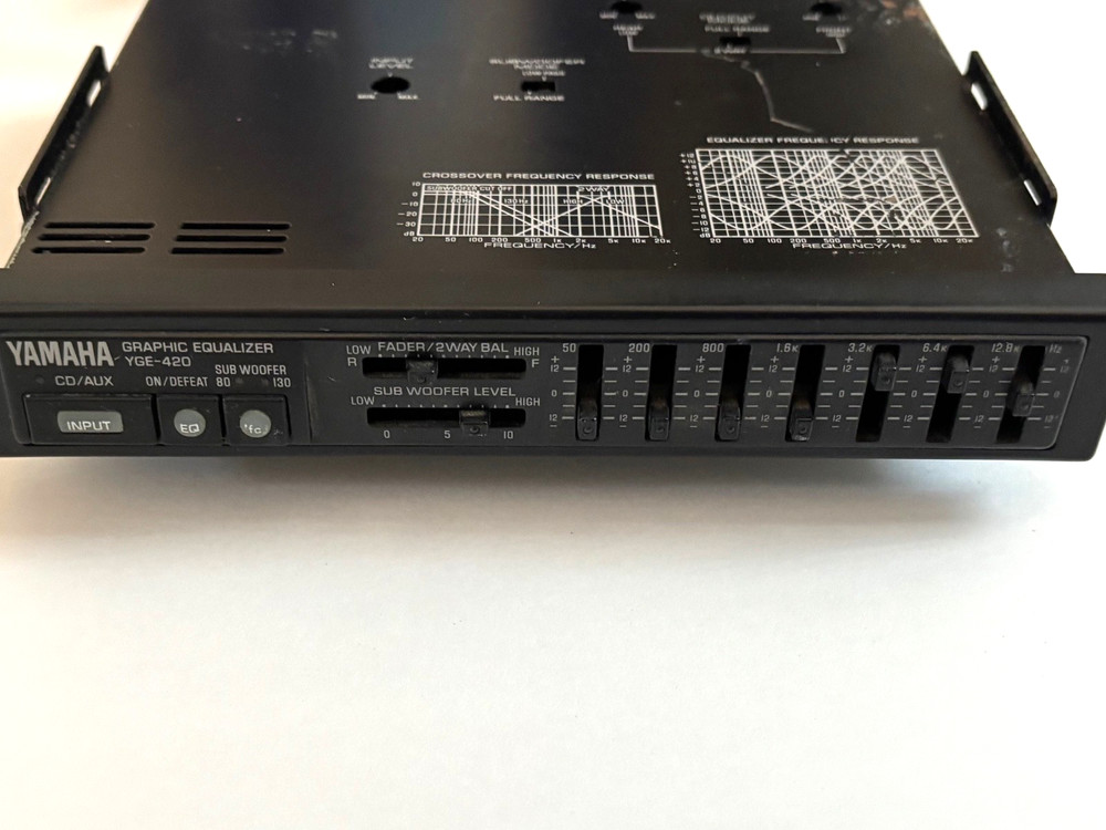 Yamaha graphic equalizer YGE-420