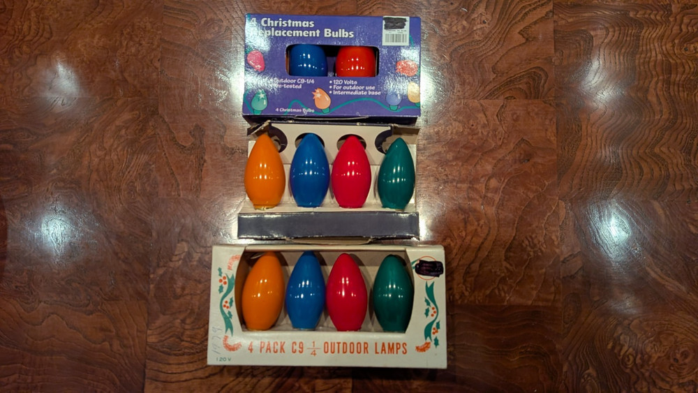 12 Classic Ceramic C-9 1/4 Multicolor Replacement Bulbs All Tested Working