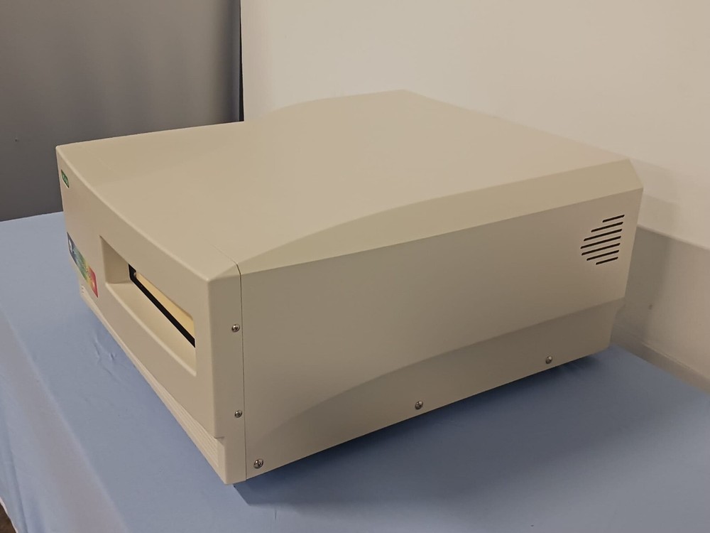Bio-Rad Benchmark Plus Microplate Spectrophotometer