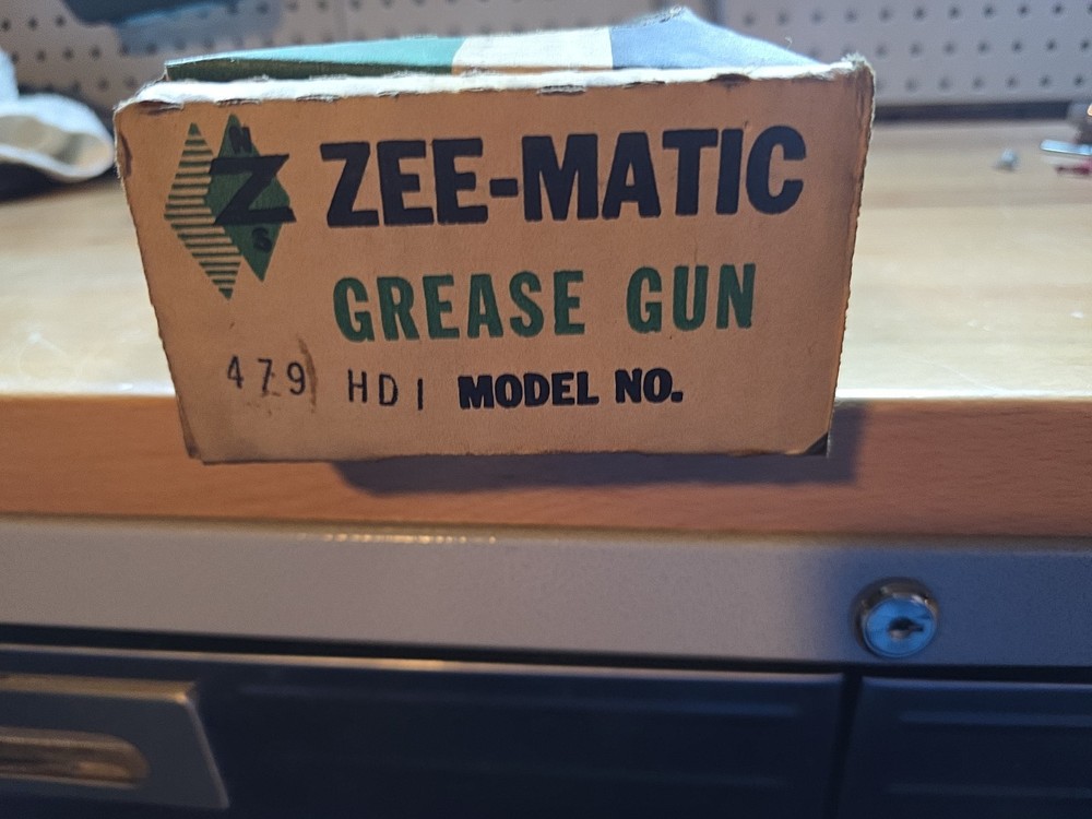 Zee-matic Grease Gun