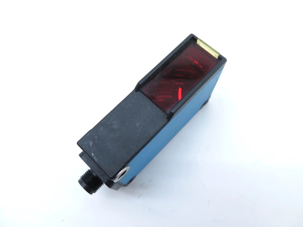 Sick WL27-2F440 Photoelectric Reflex Switch