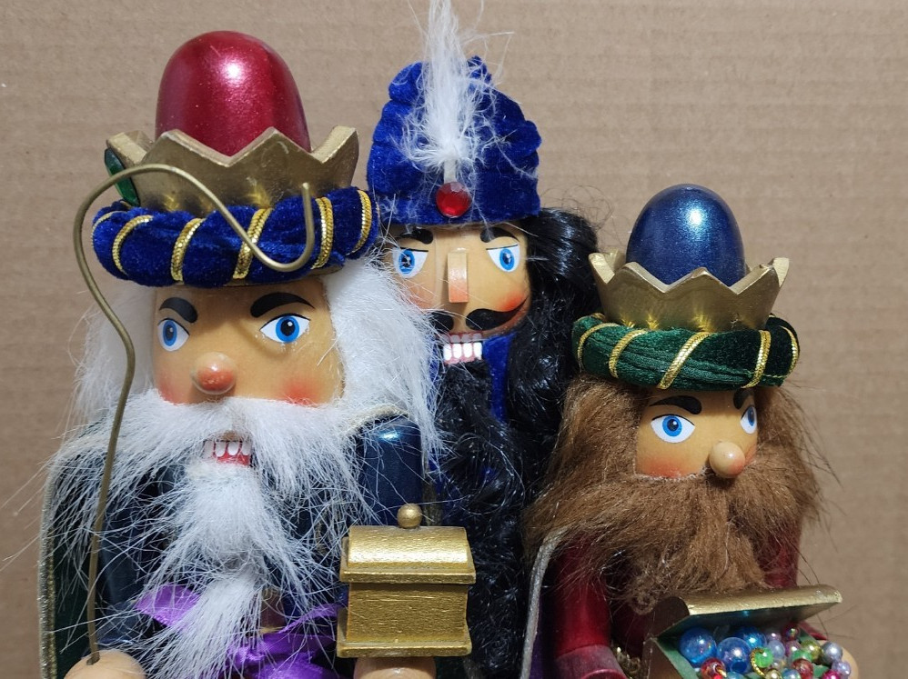 PIER 1 Imports THREE KINGS WISE MEN Nutcracker 2008 Collection