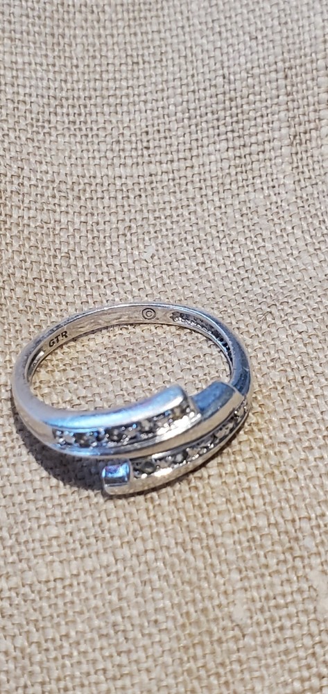 Silver 925 With Clear Stones Size 9