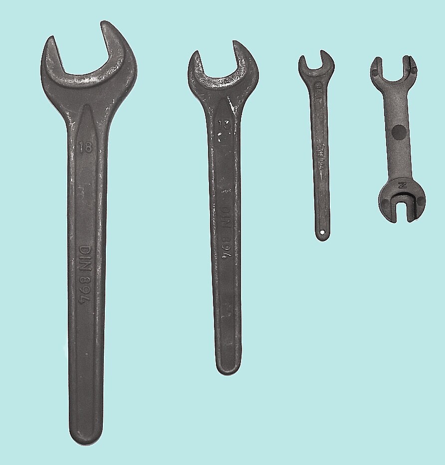 GE AKTA tool set - wrenches, Cytiva
