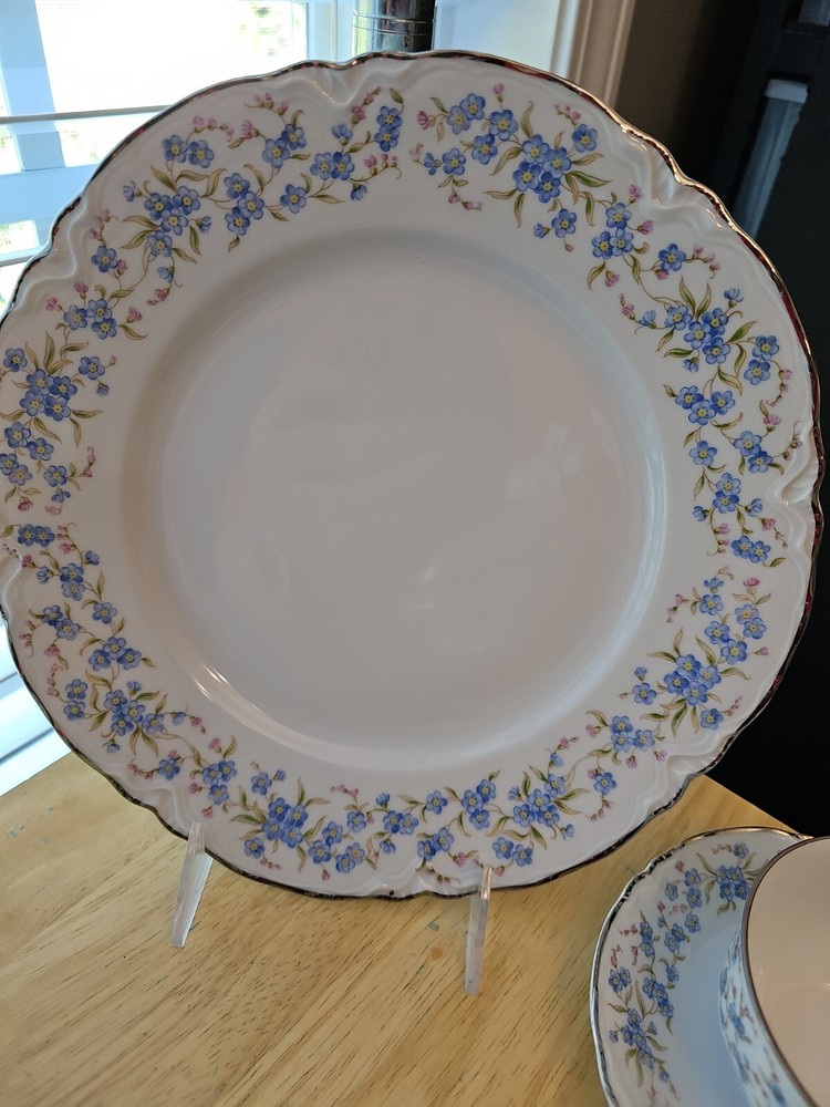 7 Pc Place Setting Mille Fleurs. by Hutschenreuther