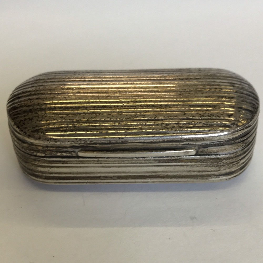 Fine Antique Georgian Solid Silver Snuff Box Thomas Willmore 1801 5.3cm X 2.6cm