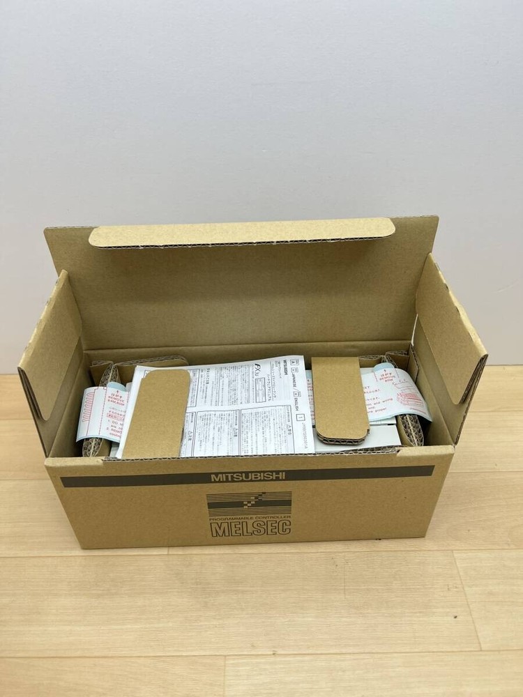 Mitsubishi FX3U-64MR/ES FX3U64MRES Programmable Logic Controller, New