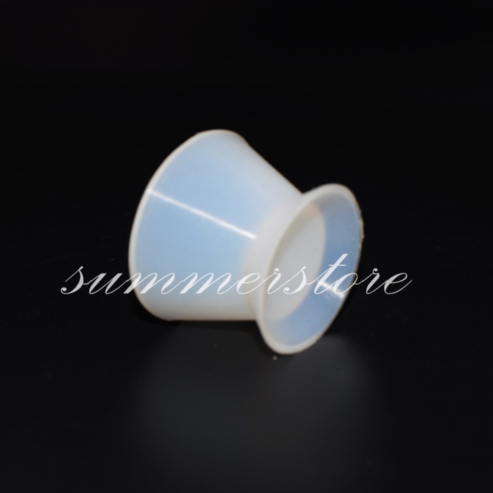 1Pc Dental Silicone Mixing Acrylic Suction Cup Bottom Flexible Stick Size Medium