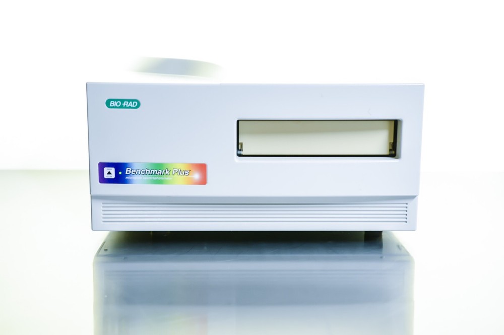 Bio-Rad Benchmark Plus Microplate Reader Spectrophotometer