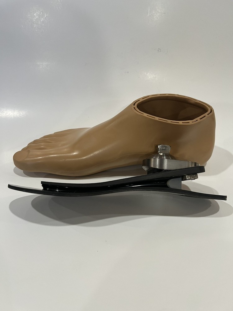 Ottobock Axion N28 Cat-2-P/0 Polycentric dynamic plus shell OTTOBOCK left side