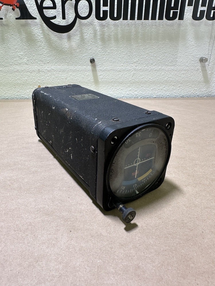Narco VOA-4 VOR ILS NAV Indicator (3685)