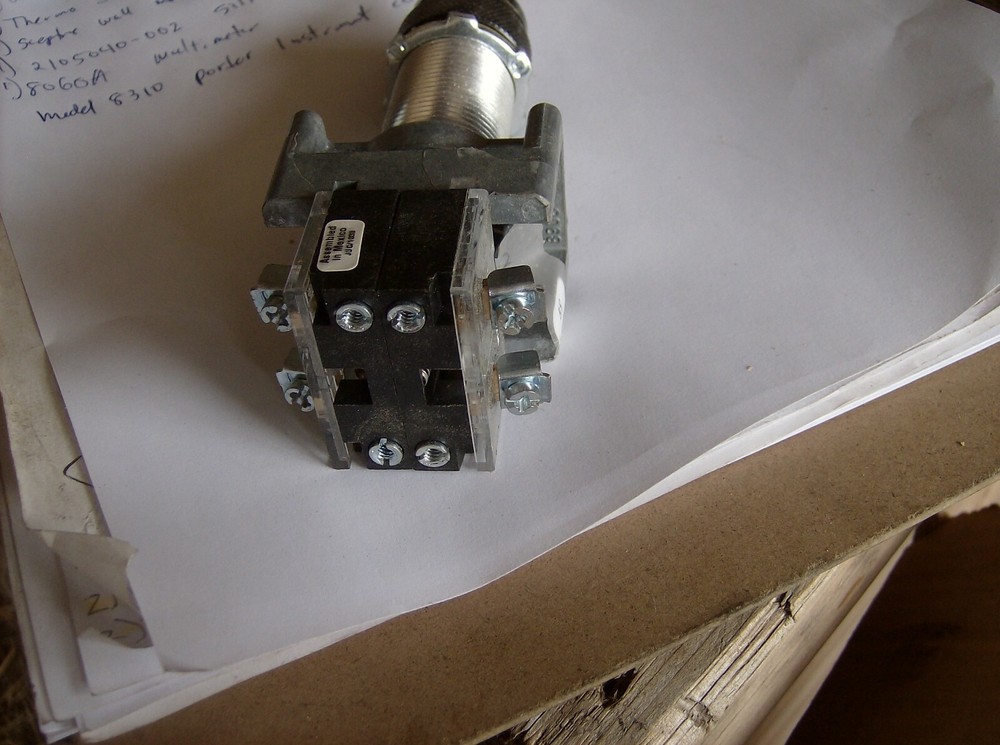 G07-6GN34 KILLARK - HUBBARD SELECTOR SWITCH NON ILLUMINATED