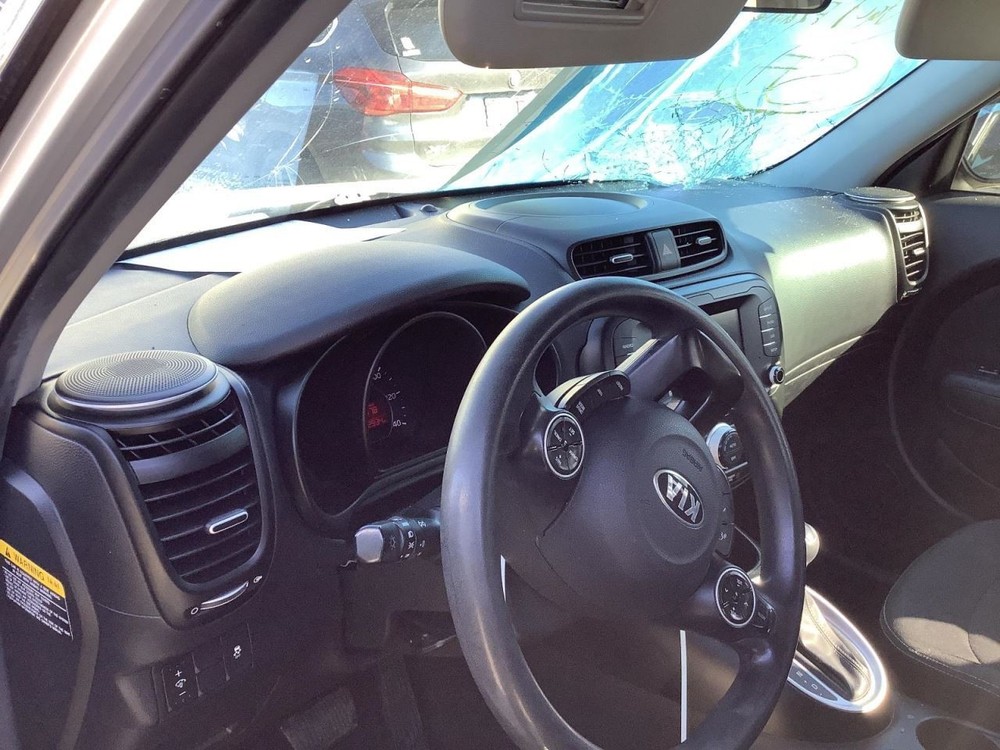 SOUL 2018 Glove Box 4493589