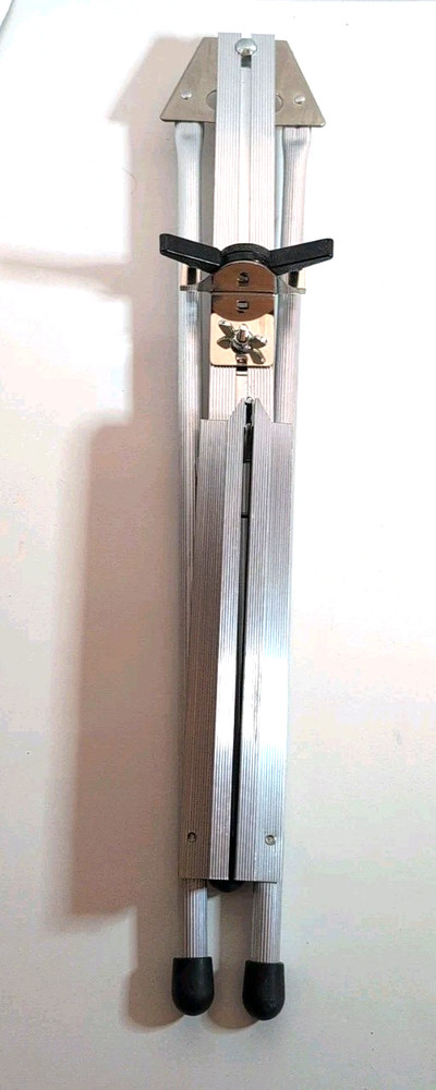TESTRITE STANRITE MODEL 153 ALUMINUM TABLE TOP ART CANVAS FOLDING EASEL 24"