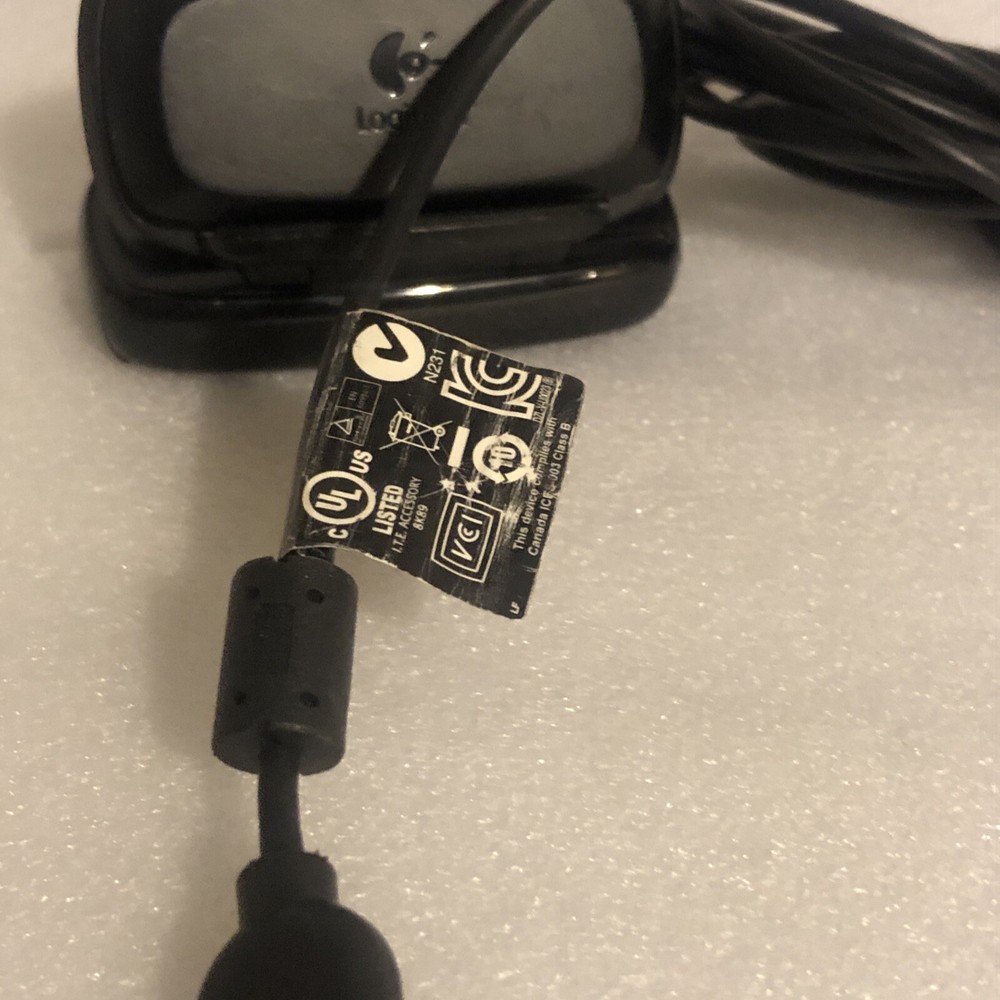 Logitech V-U0023 HD Foldable Auto-Focus USB Video Webcam